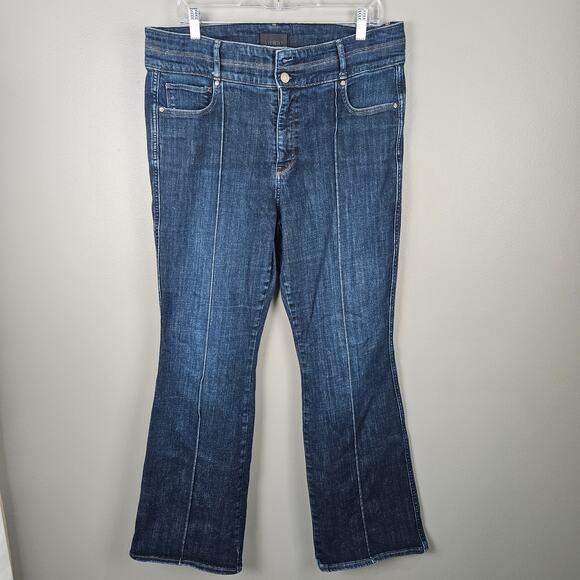 White House Black Market Extra High Rise Skinny Flare Jeans Size 14 - Picture 1 of 7